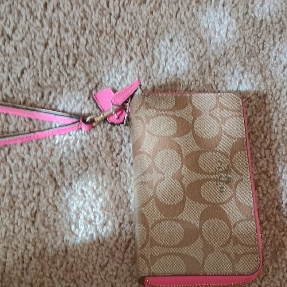 Coach Pink Handbag with Signature Wristlet - Picture 9 of 11